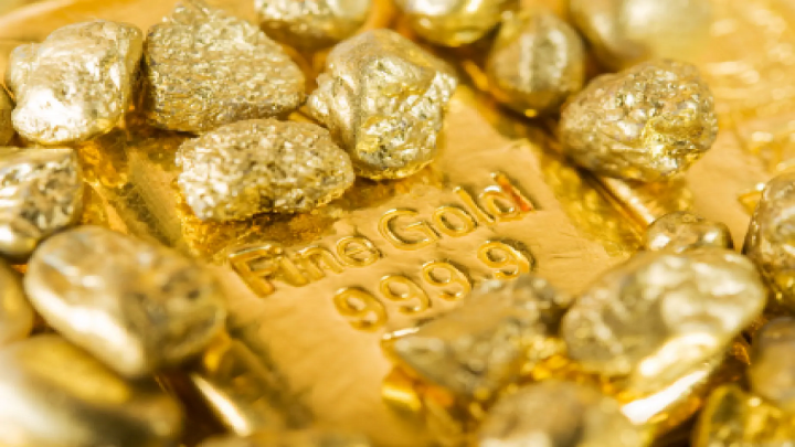 U.S. dollar moves higher forcing gold lower