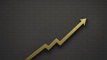 Gold continues to gain value and inches closer to $1900